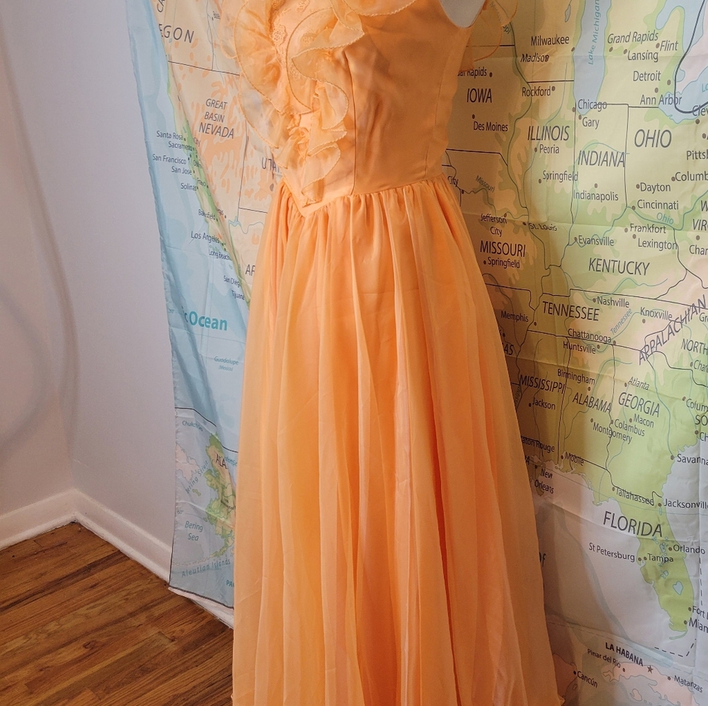 Vintage 1970s Full-length Prom Dress Peach Ruffles Long Flowy Chiffon Formal - Picture 4 of 16